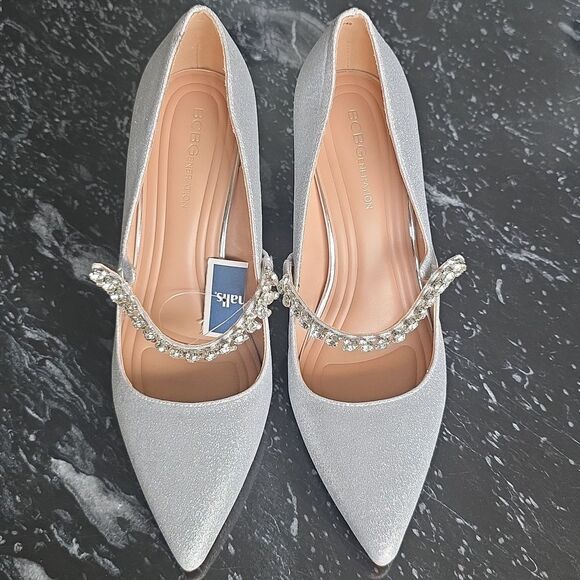 BRAND NEW BCBGeneration BRANDA JEWEL STRAP POINTED TOE WOMEN PUMP G1 - Picture 2 of 16